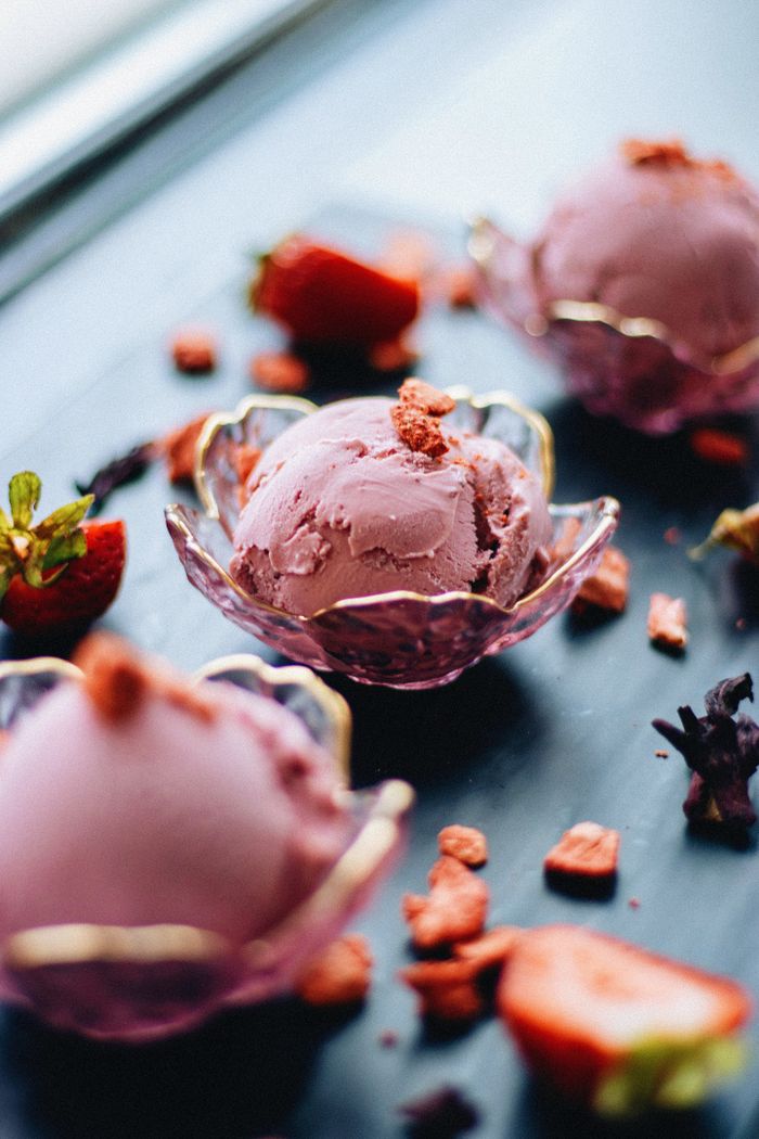 About Elegant display of strawberry ice cream with gourmet presentation.